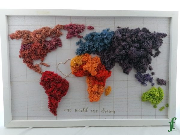 Tablou "Harta Lumii" cu licheni stabilizați