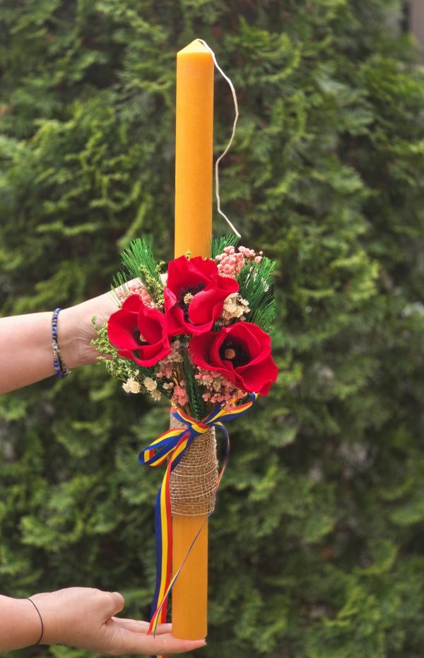 Lumânare de Înviere „Tradiții românești” – decorată manual cu maci și tricolor